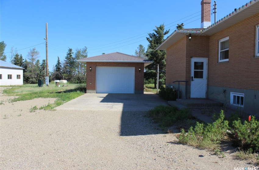 Rural Address, Gravelbourg Rm No. 104, Saskatchewan S0H 1X0, 3 Bedrooms Bedrooms, 11 Rooms Rooms,2 BathroomsBathrooms,Acreage,For Sale,SE 13-11-05 W3,Rural Address,SK959145