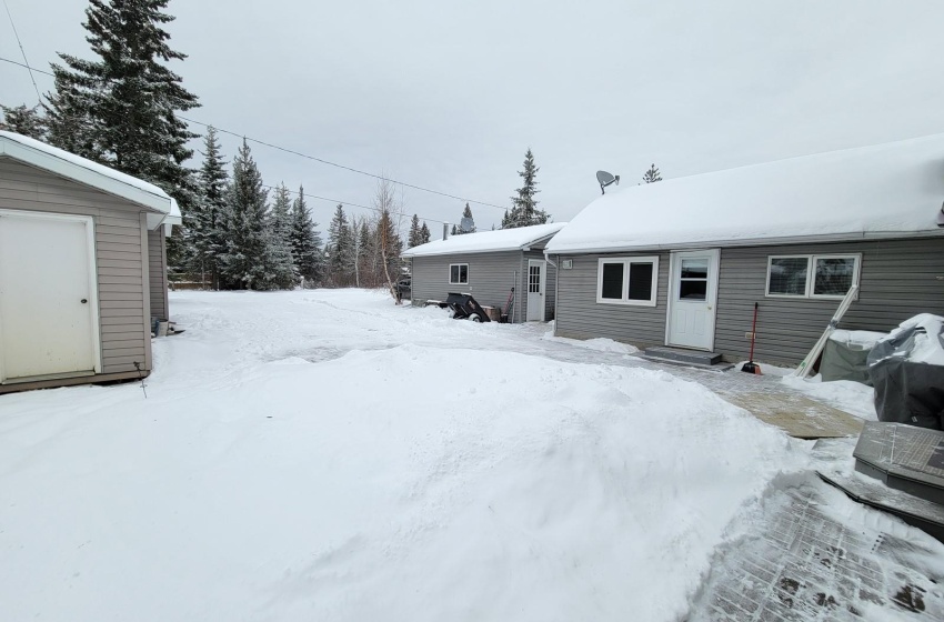 18 Birch CRESCENT, Kimball Lake, Saskatchewan S0M 0T0, 3 Bedrooms Bedrooms, 12 Rooms Rooms,2 BathroomsBathrooms,Acreage,For Sale,Birch,SK959114