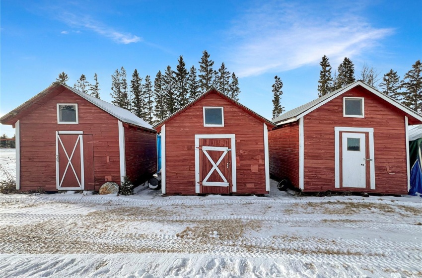 Rural Address, Garden River Rm No. 490, Saskatchewan S6V 5R2, 3 Bedrooms Bedrooms, 12 Rooms Rooms,1 BathroomBathrooms,Acreage,For Sale,Brown Acreage - Hwy 55,Rural Address,SK959156