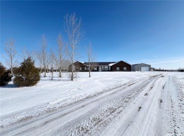 Rural Address, Estevan Rm No. 5, Saskatchewan S4A 2A2, 3 Bedrooms Bedrooms, 13 Rooms Rooms,4 BathroomsBathrooms,Acreage,For Sale,Cook Acreage,Rural Address,SK959282