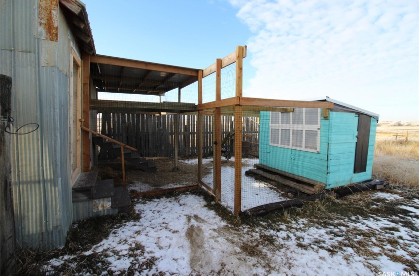 Rural Address, Shaunavon, Saskatchewan S0N 2M0, 3 Bedrooms Bedrooms, 9 Rooms Rooms,1 BathroomBathrooms,Acreage,For Sale,NE 7-8-18 W3,Rural Address,SK959456