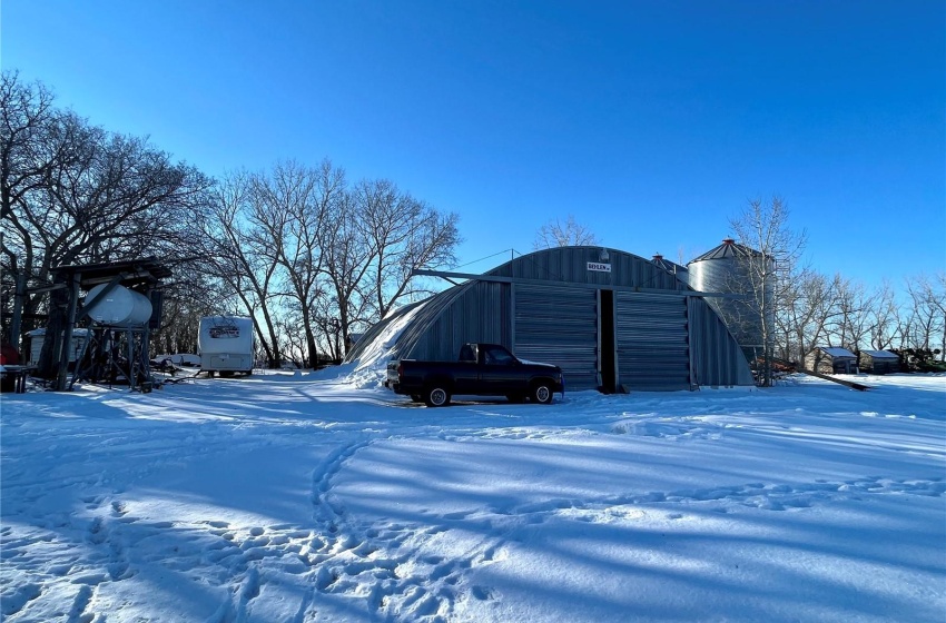 Quonset. Chicken coop/run to far left.