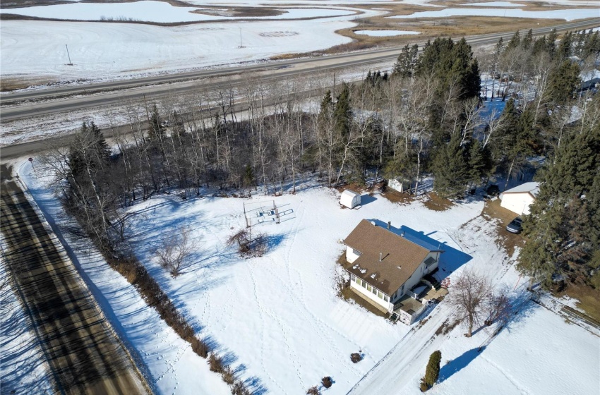 695 Russell STREET, Buckland Rm No. 491, Saskatchewan S6V 5R3, 2 Bedrooms Bedrooms, 10 Rooms Rooms,2 BathroomsBathrooms,Acreage,For Sale,695 Russell Street Buckland,Russell,SK959435