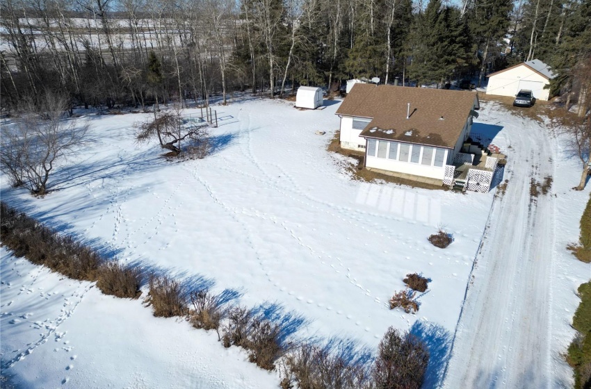 695 Russell STREET, Buckland Rm No. 491, Saskatchewan S6V 5R3, 2 Bedrooms Bedrooms, 10 Rooms Rooms,2 BathroomsBathrooms,Acreage,For Sale,695 Russell Street Buckland,Russell,SK959435