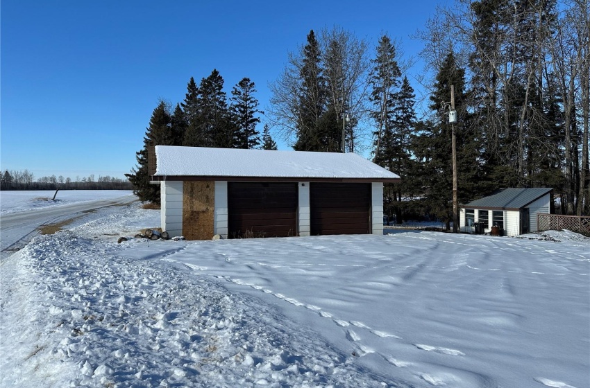 Rural Address, Shellbrook Rm No. 493, Saskatchewan S0J 1S0, 3 Bedrooms Bedrooms, 12 Rooms Rooms,1 BathroomBathrooms,Acreage,For Sale,Mayview Acreage,Rural Address,SK959641