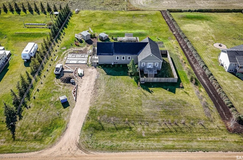 Rural Address, Gruenthal, Saskatchewan S0K 1X0, 4 Bedrooms Bedrooms, 16 Rooms Rooms,3 BathroomsBathrooms,Acreage,For Sale,W&M Acreage,Rural Address,SK959741