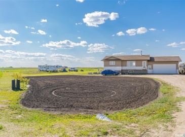 Rural Address, Laird Rm No. 404, Saskatchewan S7K 3J7, 3 Bedrooms Bedrooms, 9 Rooms Rooms,2 BathroomsBathrooms,Acreage,For Sale,Friesen Acreage,Rural Address,SK959810