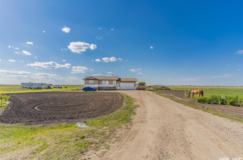 Rural Address, Laird Rm No. 404, Saskatchewan S7K 3J7, 3 Bedrooms Bedrooms, 9 Rooms Rooms,2 BathroomsBathrooms,Acreage,For Sale,Friesen Acreage,Rural Address,SK959810