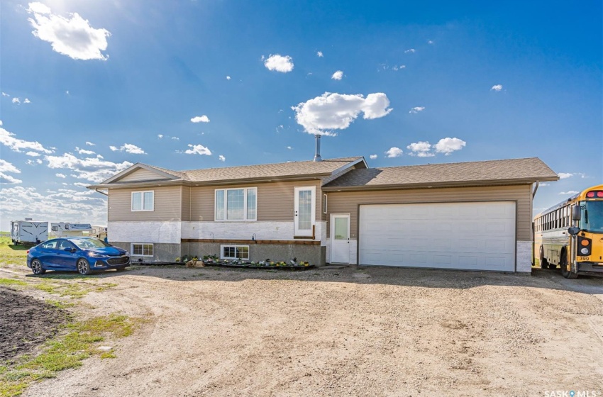 Rural Address, Laird Rm No. 404, Saskatchewan S7K 3J7, 3 Bedrooms Bedrooms, 9 Rooms Rooms,2 BathroomsBathrooms,Acreage,For Sale,Friesen Acreage,Rural Address,SK959810