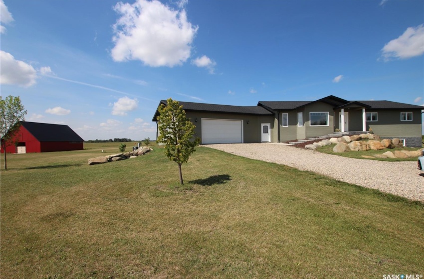 Rural Address, Saltcoats Rm No. 213, Saskatchewan S3N 3K3, 6 Bedrooms Bedrooms, 13 Rooms Rooms,4 BathroomsBathrooms,Acreage,For Sale,Kaiser Acreage,Rural Address,SK959686