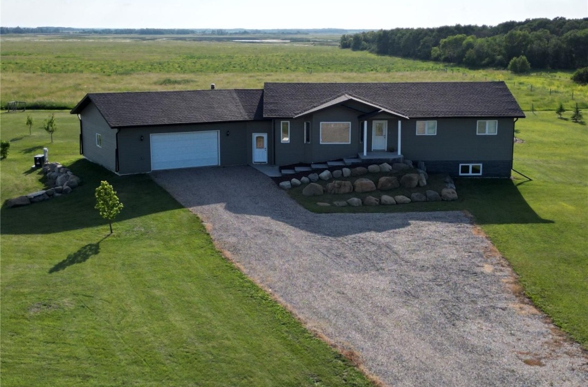 Rural Address, Saltcoats Rm No. 213, Saskatchewan S3N 3K3, 6 Bedrooms Bedrooms, 13 Rooms Rooms,4 BathroomsBathrooms,Acreage,For Sale,Kaiser Acreage,Rural Address,SK959686