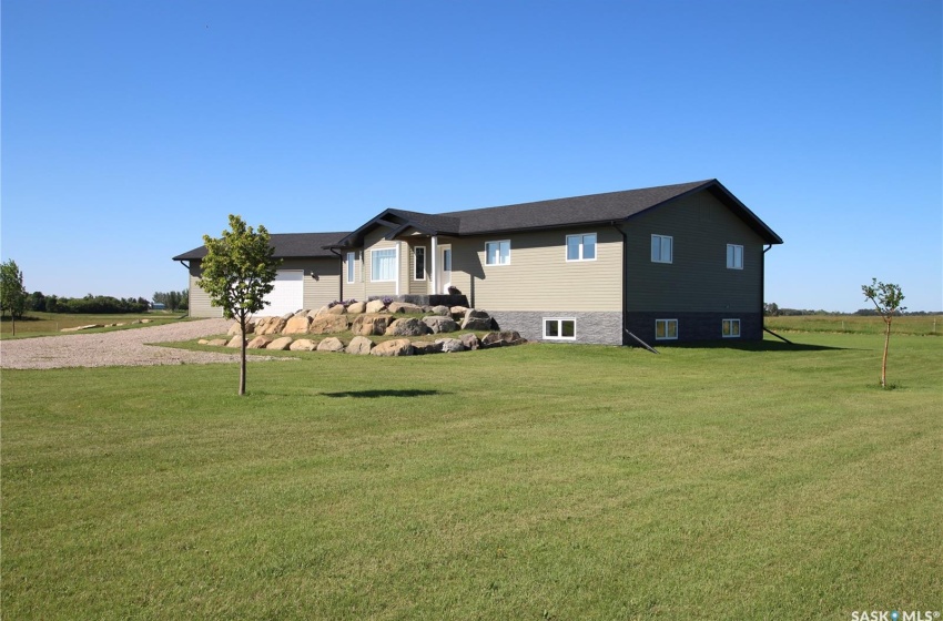 Rural Address, Saltcoats Rm No. 213, Saskatchewan S3N 3K3, 6 Bedrooms Bedrooms, 13 Rooms Rooms,4 BathroomsBathrooms,Acreage,For Sale,Kaiser Acreage,Rural Address,SK959686