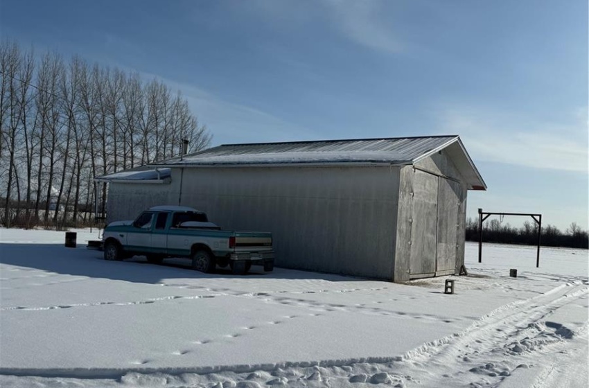 Rural Address, Hudson Bay Rm No. 394, Saskatchewan S0E 0Y0, 3 Bedrooms Bedrooms, 10 Rooms Rooms,1 BathroomBathrooms,Acreage,For Sale,South West Hudson Bay 3.62 acres,Rural Address,SK959830