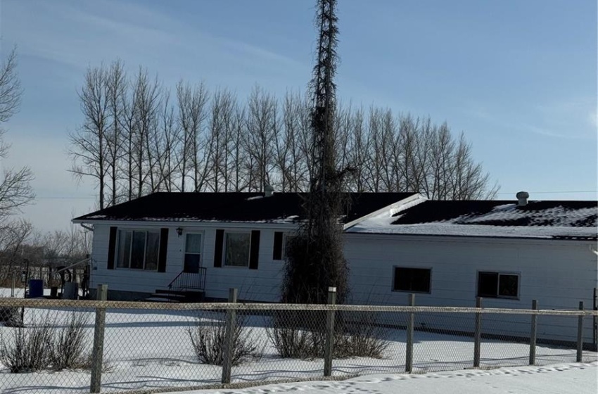 Rural Address, Hudson Bay Rm No. 394, Saskatchewan S0E 0Y0, 3 Bedrooms Bedrooms, 10 Rooms Rooms,1 BathroomBathrooms,Acreage,For Sale,South West Hudson Bay 3.62 acres,Rural Address,SK959830