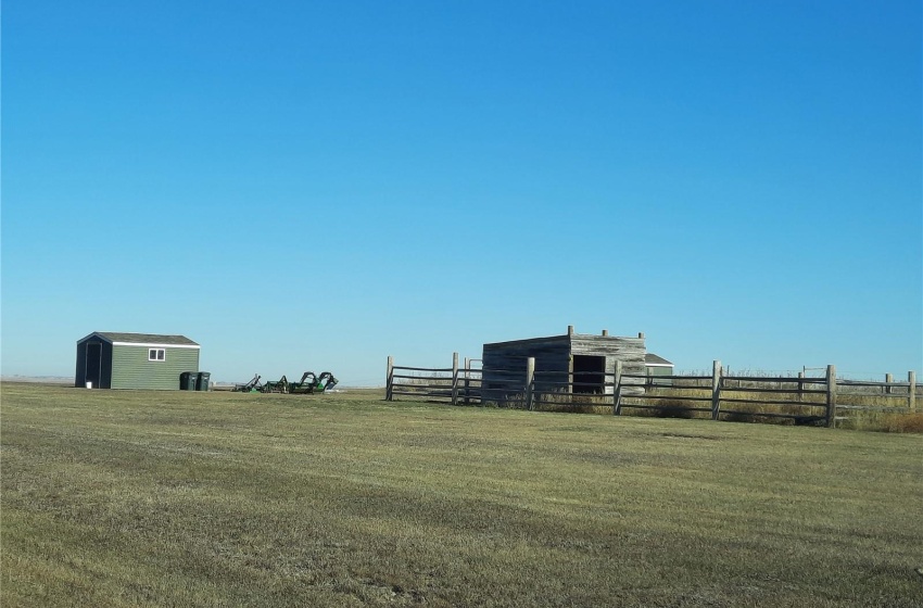 Rural Address, Coalfields Rm No. 4, Saskatchewan S0C 1W0, 3 Bedrooms Bedrooms, 16 Rooms Rooms,3 BathroomsBathrooms,Acreage,For Sale,ROLLING HILLS HAVEN SW24-01-06 W2M,Rural Address,SK959814