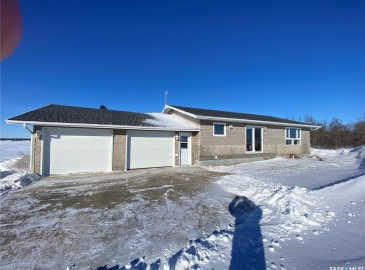 Rural Address, Sliding Hills Rm No. 273, Saskatchewan S0A 3K0, 5 Bedrooms Bedrooms, 13 Rooms Rooms,2 BathroomsBathrooms,Acreage,For Sale,GT Acreage Rhein,Rural Address,SK959873