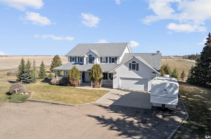 Penz Acreage Rural Address, Waldheim, Saskatchewan S0K 4R0, 7 Bedrooms Bedrooms, 19 Rooms Rooms,4 BathroomsBathrooms,Acreage,For Sale,Rural Address,Rural Address,SK960126