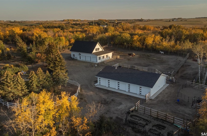 Rural Address, Corman Park Rm No. 344, Saskatchewan S0K 0Y0, 4 Bedrooms Bedrooms, 11 Rooms Rooms,2 BathroomsBathrooms,Acreage,For Sale,B&W Ranch,Rural Address,SK959995