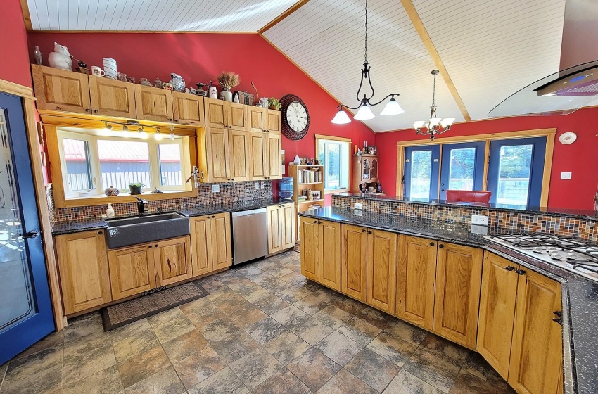 Rural Address, Meadow Lake Rm No.588, Saskatchewan S9X 1Y4, 5 Bedrooms Bedrooms, 20 Rooms Rooms,4 BathroomsBathrooms,Acreage,For Sale,Carlson Acreage,Rural Address,SK960239