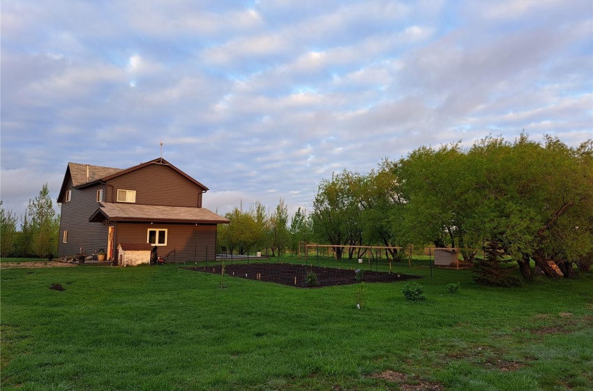 Rural Address, Tisdale Rm No. 427, Saskatchewan S0E 1T0, 3 Bedrooms Bedrooms, 10 Rooms Rooms,2 BathroomsBathrooms,Acreage,For Sale,Perrin/Parsons Acreage,Rural Address,SK960296