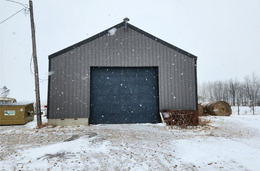 Rural Address, Tisdale Rm No. 427, Saskatchewan S0E 1T0, 3 Bedrooms Bedrooms, 10 Rooms Rooms,2 BathroomsBathrooms,Acreage,For Sale,Perrin/Parsons Acreage,Rural Address,SK960296