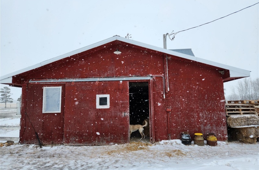 Rural Address, Tisdale Rm No. 427, Saskatchewan S0E 1T0, 3 Bedrooms Bedrooms, 10 Rooms Rooms,2 BathroomsBathrooms,Acreage,For Sale,Perrin/Parsons Acreage,Rural Address,SK960296