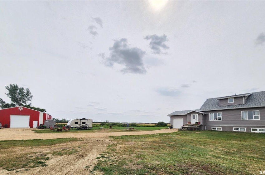 Rural Address, Lomond Rm No. 37, Saskatchewan S4H 0T1, 5 Bedrooms Bedrooms, 14 Rooms Rooms,3 BathroomsBathrooms,Acreage,For Sale,RM Lomond Acreage,Rural Address,SK960439