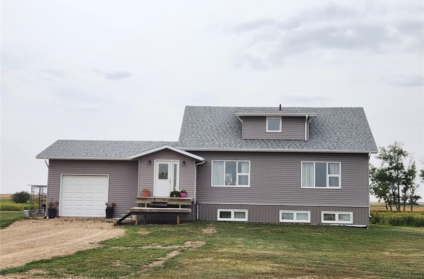 Rural Address, Lomond Rm No. 37, Saskatchewan S4H 0T1, 5 Bedrooms Bedrooms, 14 Rooms Rooms,3 BathroomsBathrooms,Acreage,For Sale,RM Lomond Acreage,Rural Address,SK960439