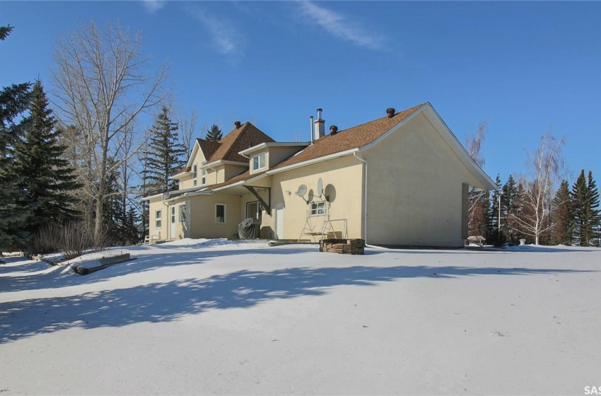 749 Gibson ROAD, Balgonie, Saskatchewan S0G 0E0, 3 Bedrooms Bedrooms, 12 Rooms Rooms,3 BathroomsBathrooms,Acreage,For Sale,BUCHOLTZ/FOHR ACREAGE,Gibson,SK960383