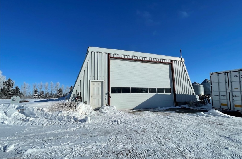 Rural Address, Chesterfield Rm No. 261, Saskatchewan S0L 0Y0, 4 Bedrooms Bedrooms, 15 Rooms Rooms,3 BathroomsBathrooms,Acreage,For Sale,Hennes Acreage,Rural Address,SK961760