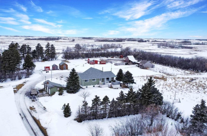 Rural Address, Indian Head Rm No. 156, Saskatchewan S0G 2K0, 3 Bedrooms Bedrooms, 9 Rooms Rooms,2 BathroomsBathrooms,Acreage,For Sale,Nameth Acreage,Rural Address,SK961883