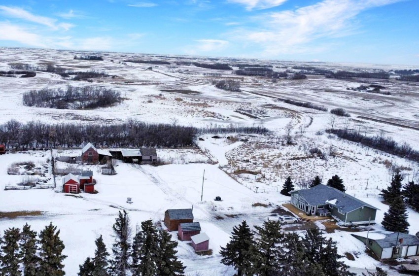 Rural Address, Indian Head Rm No. 156, Saskatchewan S0G 2K0, 3 Bedrooms Bedrooms, 9 Rooms Rooms,2 BathroomsBathrooms,Acreage,For Sale,Nameth Acreage,Rural Address,SK961883