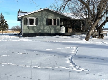 Rural Address, Hudson Bay, Saskatchewan S0E 0Y0, 4 Bedrooms Bedrooms, 14 Rooms Rooms,3 BathroomsBathrooms,Acreage,For Sale,Serhan Dehy South,Rural Address,SK961995