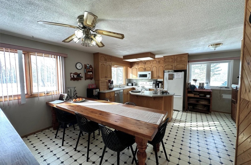 Rural Address, Hudson Bay, Saskatchewan S0E 0Y0, 4 Bedrooms Bedrooms, 14 Rooms Rooms,3 BathroomsBathrooms,Acreage,For Sale,Serhan Dehy South,Rural Address,SK961995