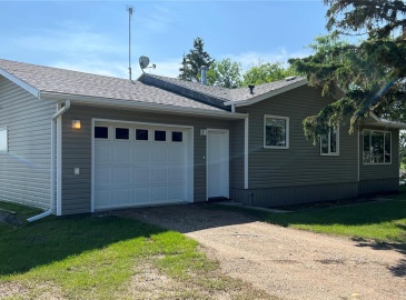 Rural Address, Mount Hope Rm No. 279, Saskatchewan S0A 3J0, 2 Bedrooms Bedrooms, 8 Rooms Rooms,1 BathroomBathrooms,Acreage,For Sale,Fleischhaker Acreage,Rural Address,SK961980