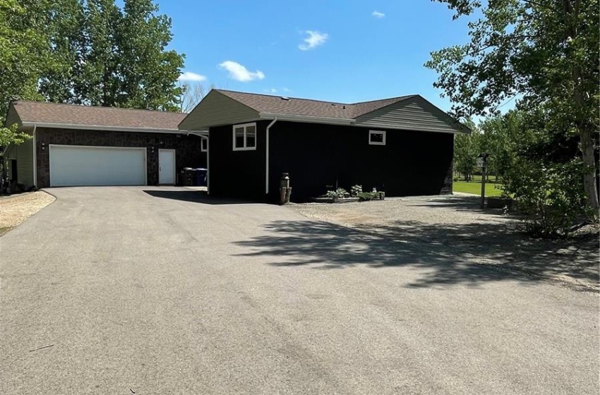 Rural Address, Edenwold Rm No. 158, Saskatchewan S4L 5B1, 2 Bedrooms Bedrooms, 9 Rooms Rooms,2 BathroomsBathrooms,Acreage,For Sale,Bohach Acreage,Rural Address,SK962210