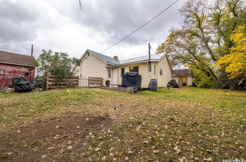 Rural Address, Prince Albert Rm No. 461, Saskatchewan S6V 5P8, 2 Bedrooms Bedrooms, 8 Rooms Rooms,1 BathroomBathrooms,Acreage,For Sale,Highway 302 East Acreage,Rural Address,SK945867