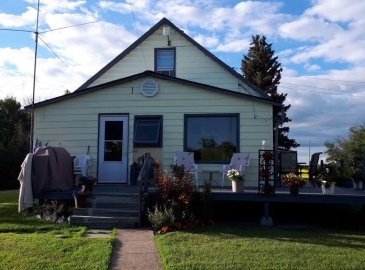 Rural Address, Cana Rm No. 214, Saskatchewan S3N 2V5, 3 Bedrooms Bedrooms, 10 Rooms Rooms,1 BathroomBathrooms,Acreage,For Sale,J M Acreage,Rural Address,SK962693