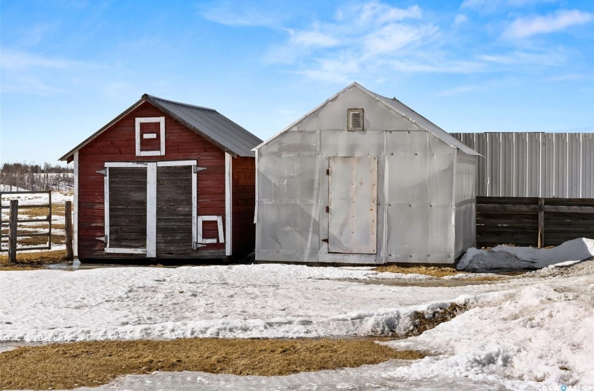 Rural Address, Kellross Rm No. 247, Saskatchewan S0A 1V0, 3 Bedrooms Bedrooms, 11 Rooms Rooms,2 BathroomsBathrooms,Acreage,For Sale,Fernie Acreage,Rural Address,SK962945