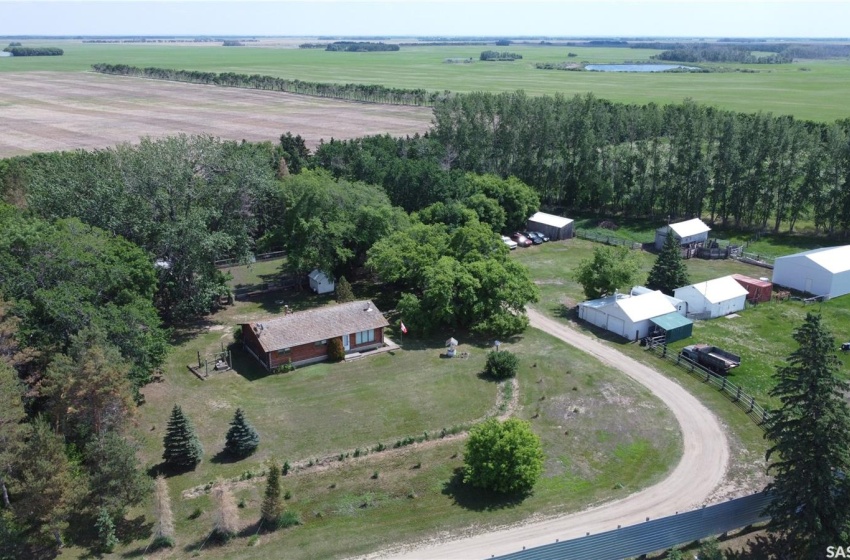 Rural Address, Duck Lake Rm No. 463, Saskatchewan S0K 3R0, 4 Bedrooms Bedrooms, 13 Rooms Rooms,2 BathroomsBathrooms,Acreage,For Sale,Bueckert Acreage,Rural Address,SK932397