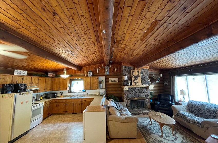 Rural Address, Duck Lake Rm No. 463, Saskatchewan S0K 3R0, 4 Bedrooms Bedrooms, 13 Rooms Rooms,2 BathroomsBathrooms,Acreage,For Sale,Bueckert Acreage,Rural Address,SK932397