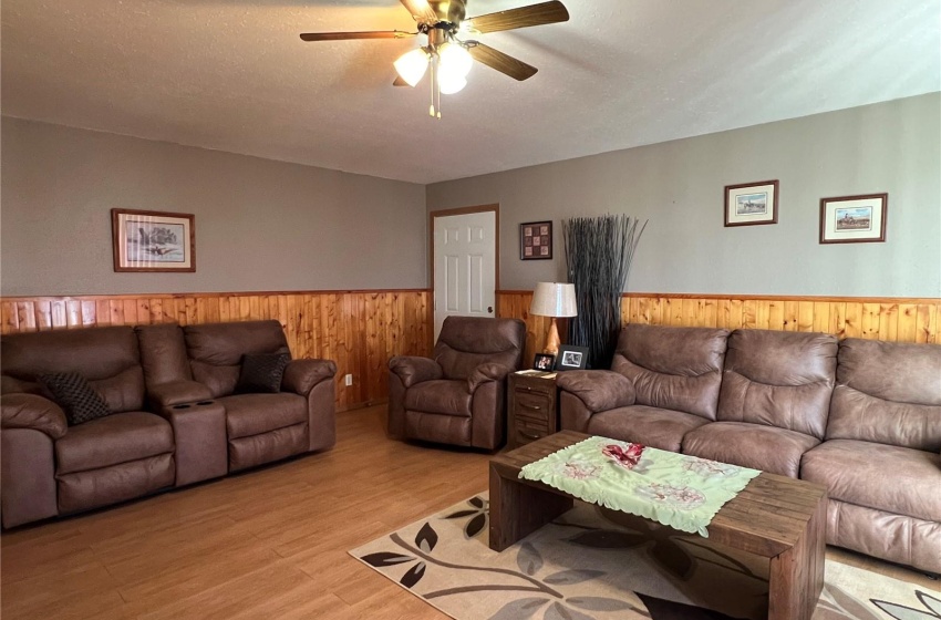 Rural Address, Loon Lake Rm No. 561, Saskatchewan S0M 1L0, 5 Bedrooms Bedrooms, 20 Rooms Rooms,4 BathroomsBathrooms,Acreage,For Sale,9KM West of Makwa,Rural Address,SK962958