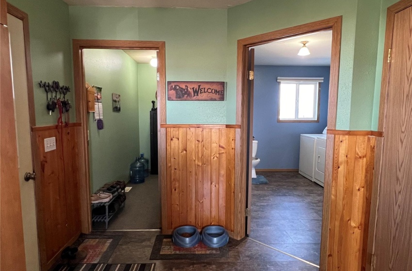 Rural Address, Loon Lake Rm No. 561, Saskatchewan S0M 1L0, 5 Bedrooms Bedrooms, 20 Rooms Rooms,4 BathroomsBathrooms,Acreage,For Sale,9KM West of Makwa,Rural Address,SK962958