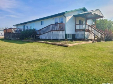 Rural Address, Loon Lake Rm No. 561, Saskatchewan S0M 1L0, 5 Bedrooms Bedrooms, 20 Rooms Rooms,4 BathroomsBathrooms,Acreage,For Sale,9KM West of Makwa,Rural Address,SK962958