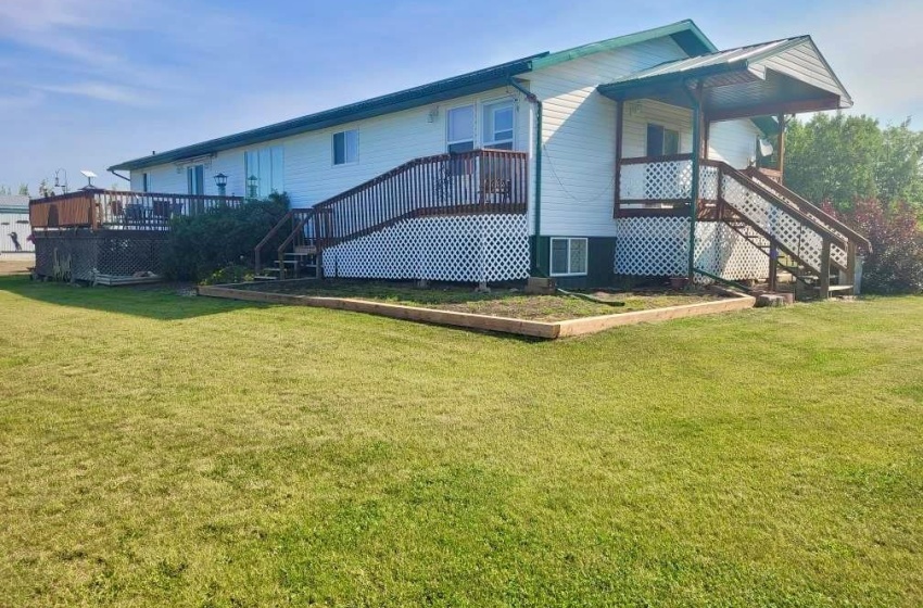 Rural Address, Loon Lake Rm No. 561, Saskatchewan S0M 1L0, 5 Bedrooms Bedrooms, 20 Rooms Rooms,4 BathroomsBathrooms,Acreage,For Sale,9KM West of Makwa,Rural Address,SK962958