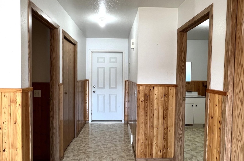 Rural Address, Loon Lake Rm No. 561, Saskatchewan S0M 1L0, 5 Bedrooms Bedrooms, 20 Rooms Rooms,4 BathroomsBathrooms,Acreage,For Sale,9KM West of Makwa,Rural Address,SK962958