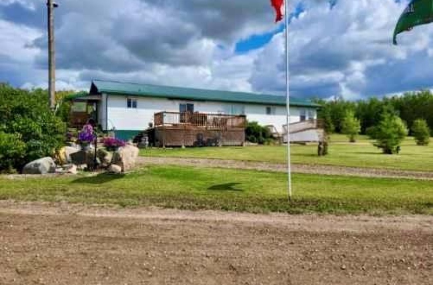 Rural Address, Loon Lake Rm No. 561, Saskatchewan S0M 1L0, 5 Bedrooms Bedrooms, 20 Rooms Rooms,4 BathroomsBathrooms,Acreage,For Sale,9KM West of Makwa,Rural Address,SK962958