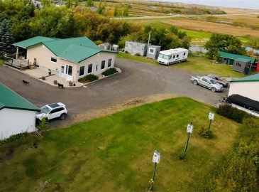 200 Hinton STREET, Edenwold Rm No. 158, Saskatchewan S0G 1K0, 4 Bedrooms Bedrooms, 14 Rooms Rooms,3 BathroomsBathrooms,Acreage,For Sale,Turner Acreage,Hinton,SK963226