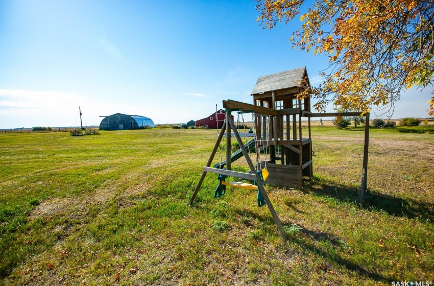 Rural Address, Montmartre Rm No. 126, Saskatchewan S0G 3M0, 3 Bedrooms Bedrooms, 9 Rooms Rooms,1 BathroomBathrooms,Acreage,For Sale,Burrell Acreage,Rural Address,SK963268