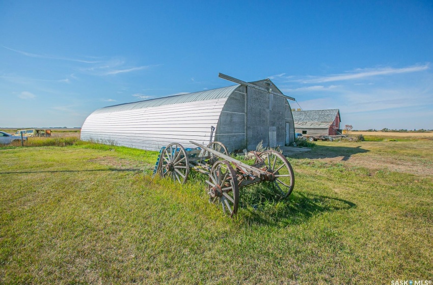 Rural Address, Montmartre Rm No. 126, Saskatchewan S0G 3M0, 3 Bedrooms Bedrooms, 9 Rooms Rooms,1 BathroomBathrooms,Acreage,For Sale,Burrell Acreage,Rural Address,SK963268